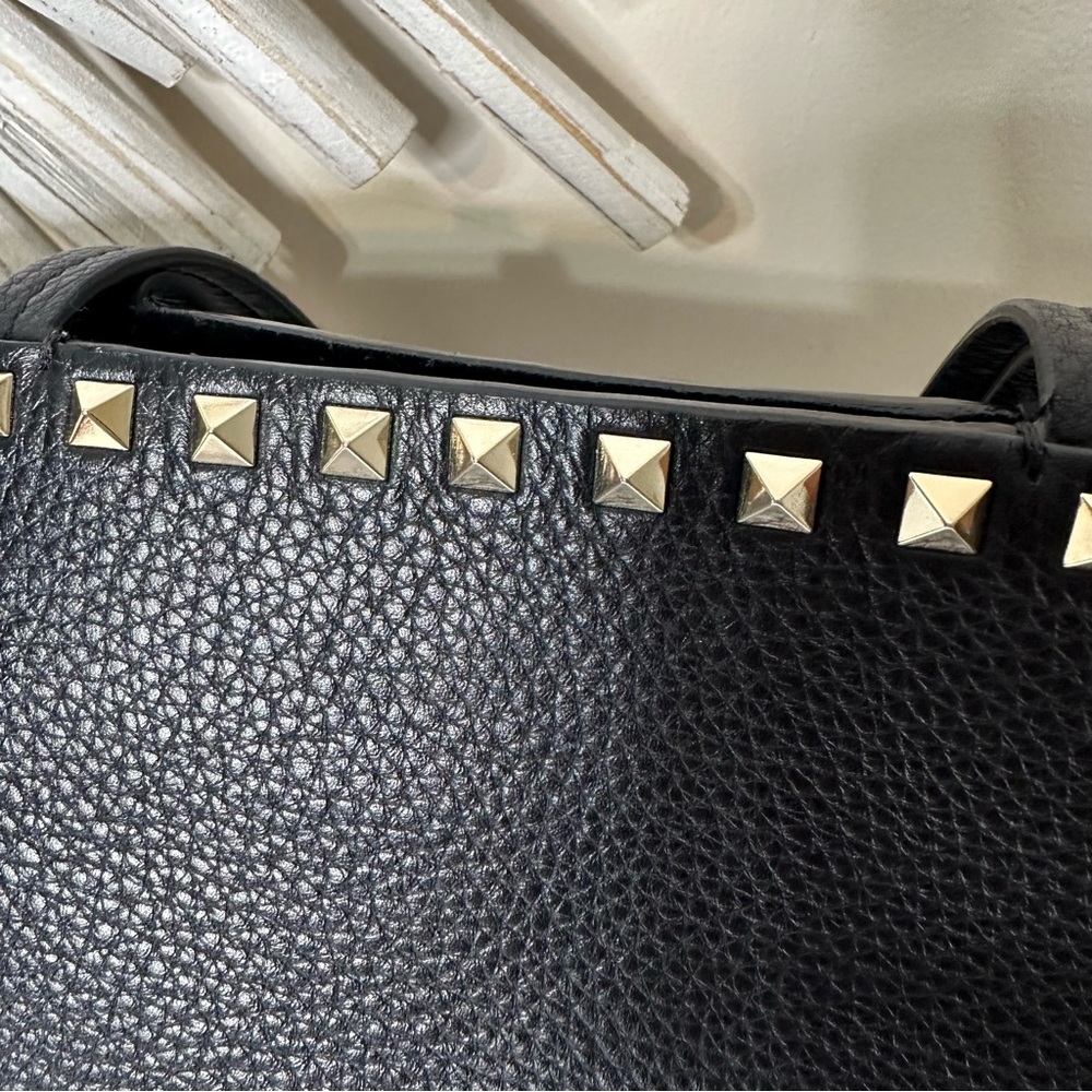 VALENTINO ROCKSTUD TOTE - Picture 4 of 11